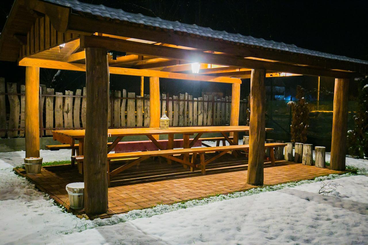Toth Vendeghaz Es Apartmanhaz Ujfeherto Exterior foto