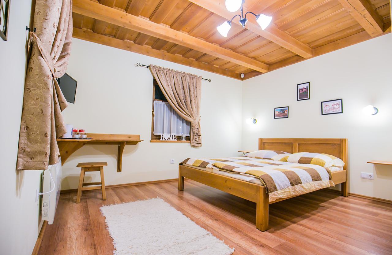 Toth Vendeghaz Es Apartmanhaz Ujfeherto Exterior foto
