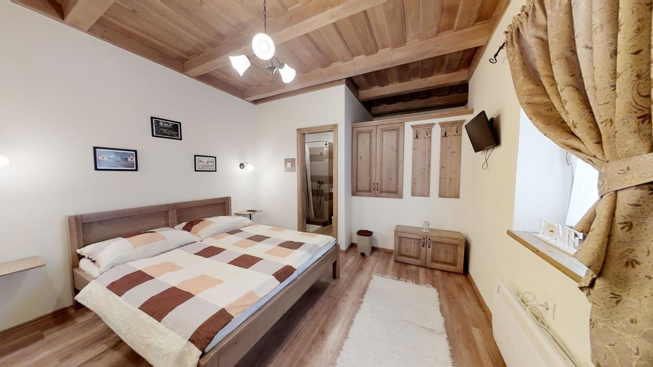 Toth Vendeghaz Es Apartmanhaz Ujfeherto Exterior foto