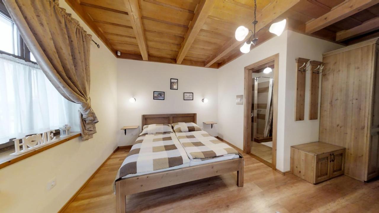 Toth Vendeghaz Es Apartmanhaz Ujfeherto Exterior foto