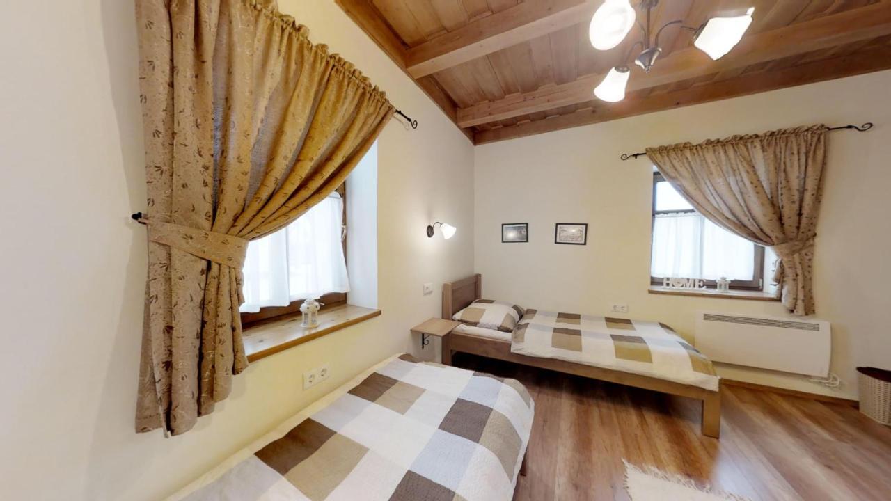 Toth Vendeghaz Es Apartmanhaz Ujfeherto Exterior foto